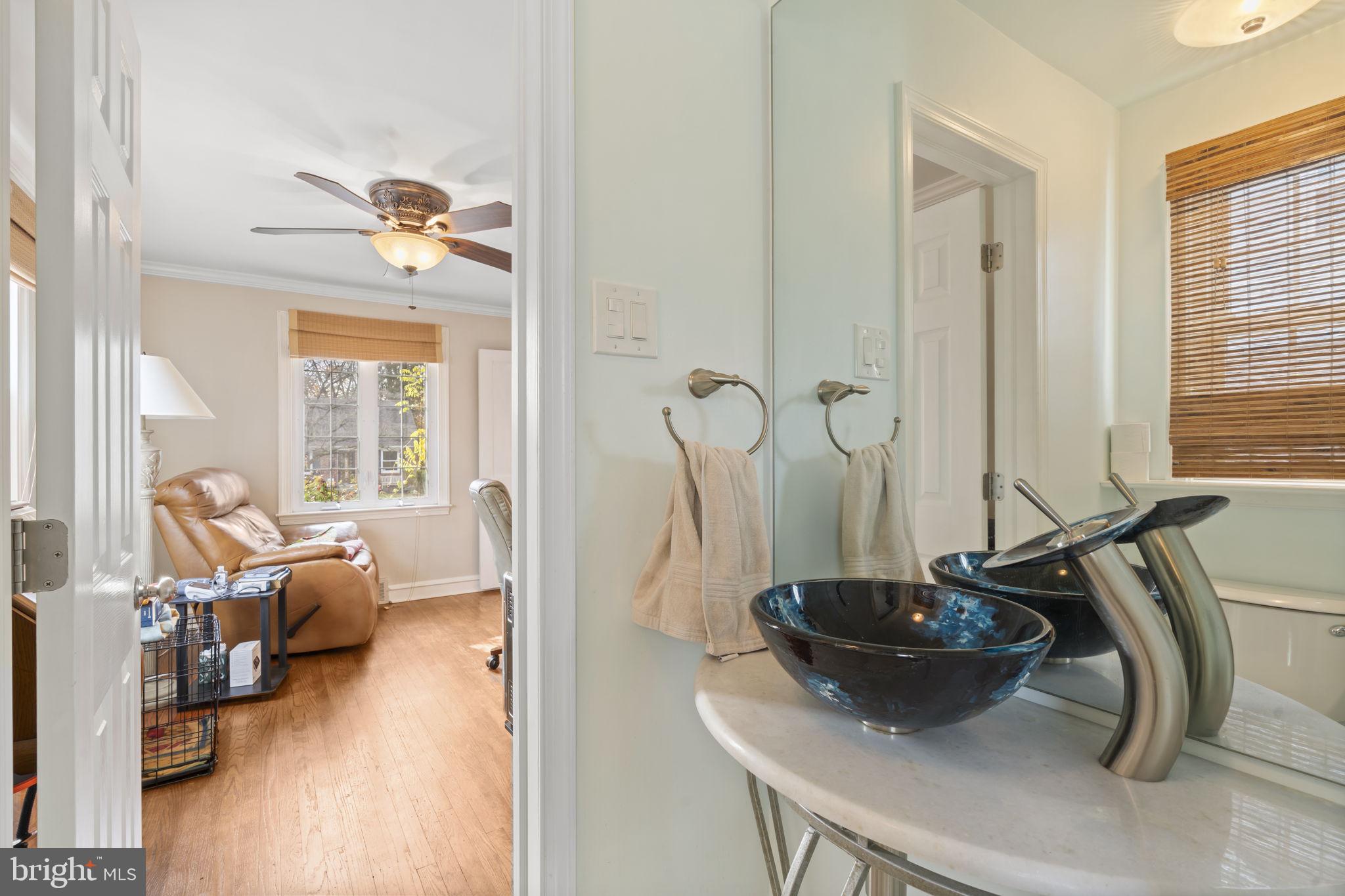 937 Greenbriar Lane Springfield, PA 19064 - Photo 15 of 42