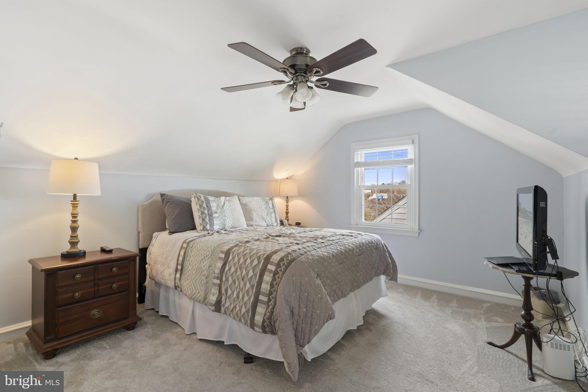 937 Greenbriar Lane Springfield, PA 19064 - Photo 21 of 42