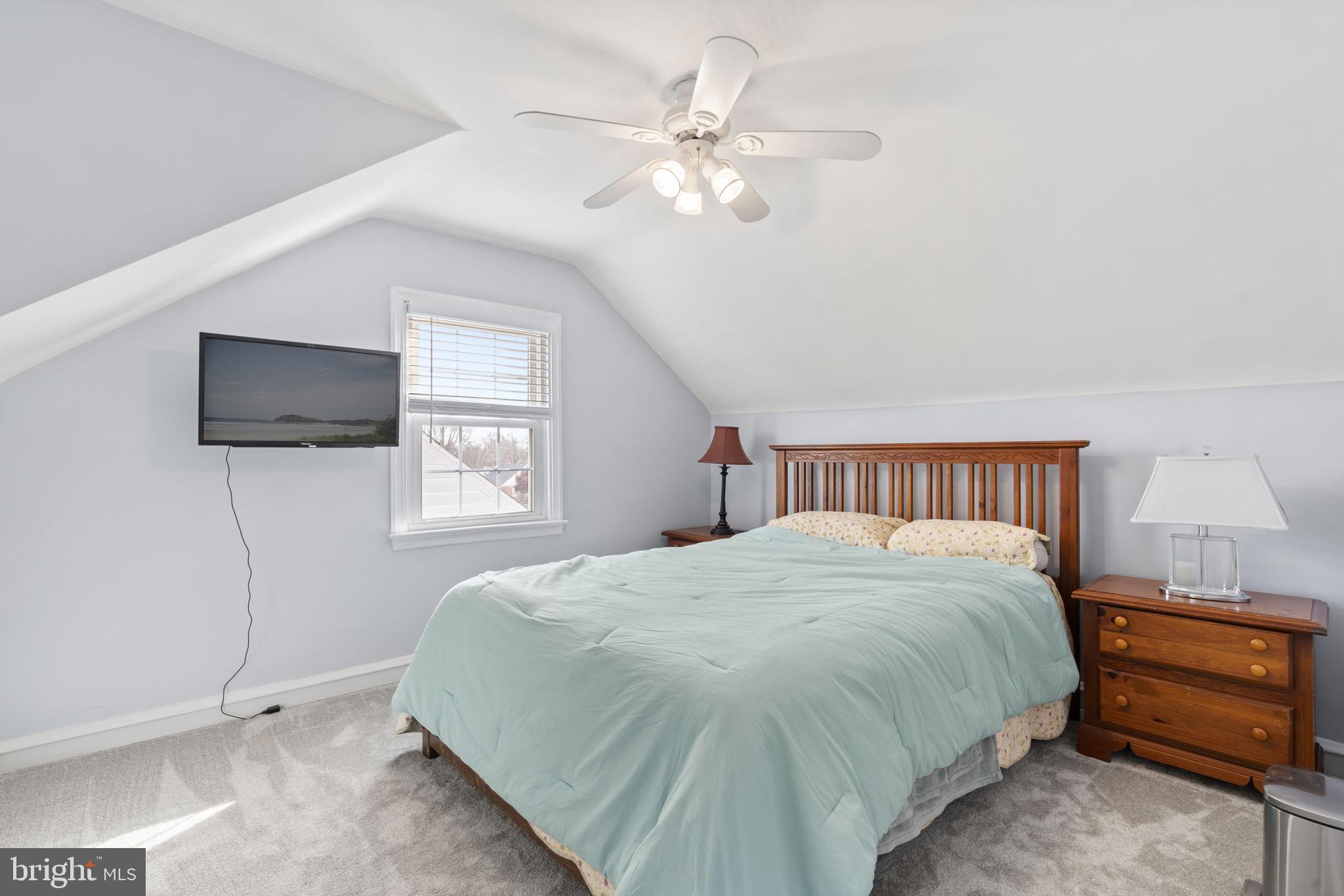 937 Greenbriar Lane Springfield, PA 19064 - Photo 25 of 42