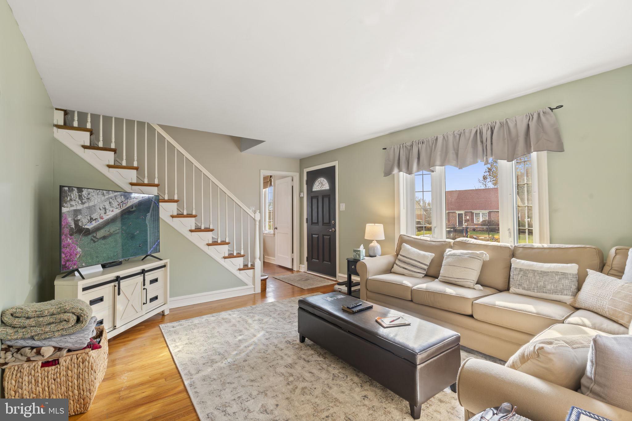 937 Greenbriar Lane Springfield, PA 19064 - Photo 6 of 42