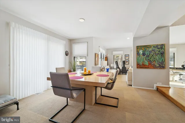 $725,000 | 201 Springhouse Pond, Chesterbrook, PA 19087