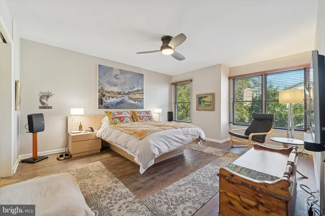 $725,000 | 201 Springhouse Pond, Chesterbrook, PA 19087