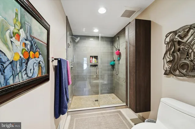 $725,000 | 201 Springhouse Pond, Chesterbrook, PA 19087