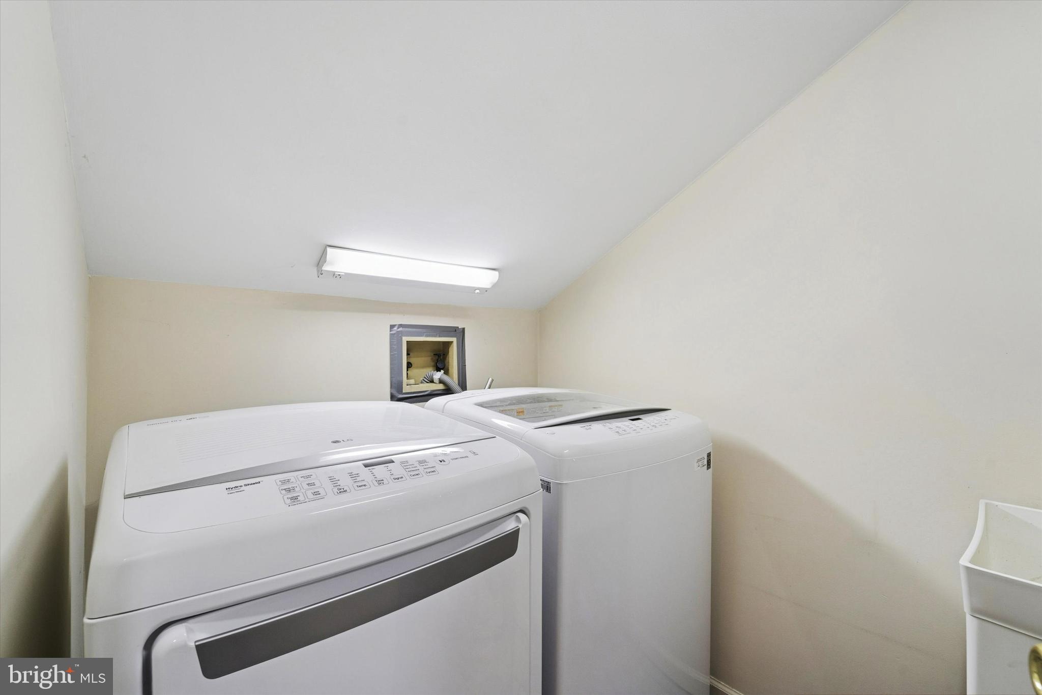 201 Springhouse Pond Chesterbrook, PA 19087 - Photo 30 of 39