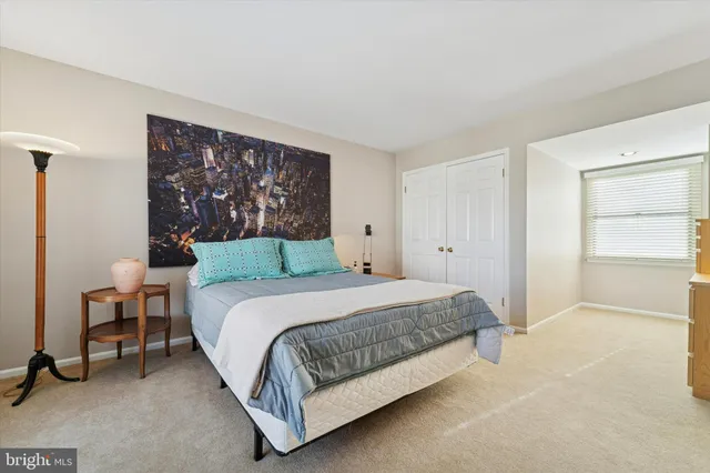 $725,000 | 201 Springhouse Pond, Chesterbrook, PA 19087