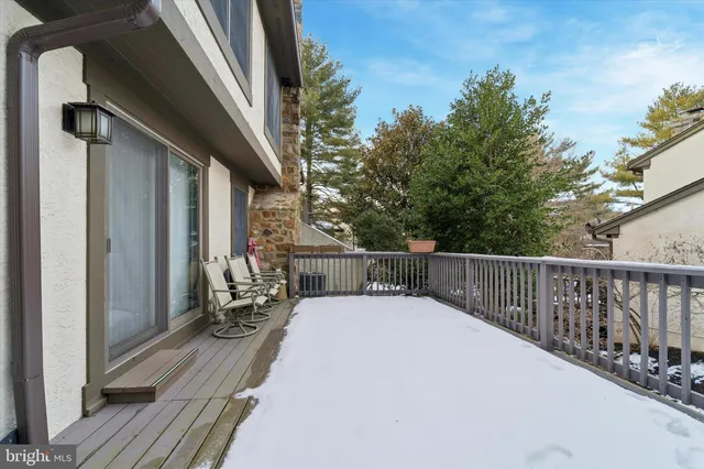 $725,000 | 201 Springhouse Pond, Chesterbrook, PA 19087