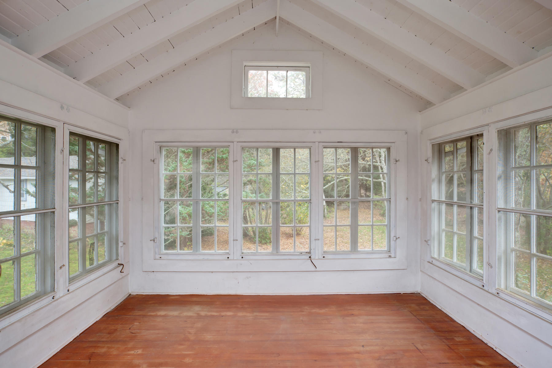 27 County Road Monument Beach, MA 02532 - Photo 11 of 17