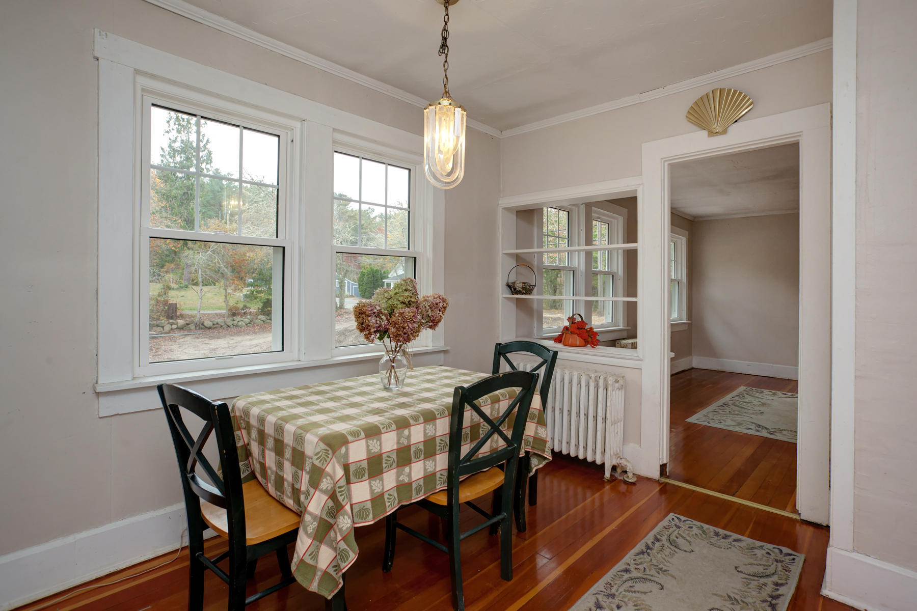 27 County Road Monument Beach, MA 02532 - Photo 6 of 17 a dining room with furniture and window
