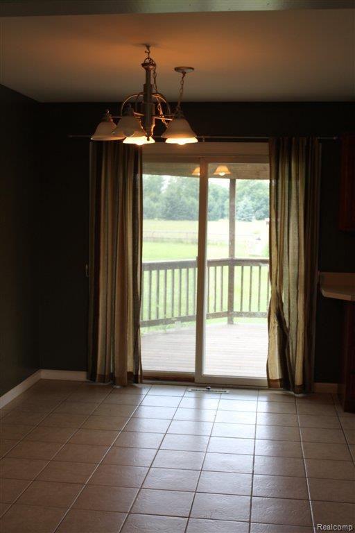 6288 Hollow Corners Road Dryden, MI 48428 - Photo 9 of 27 IMG_2329.JPG