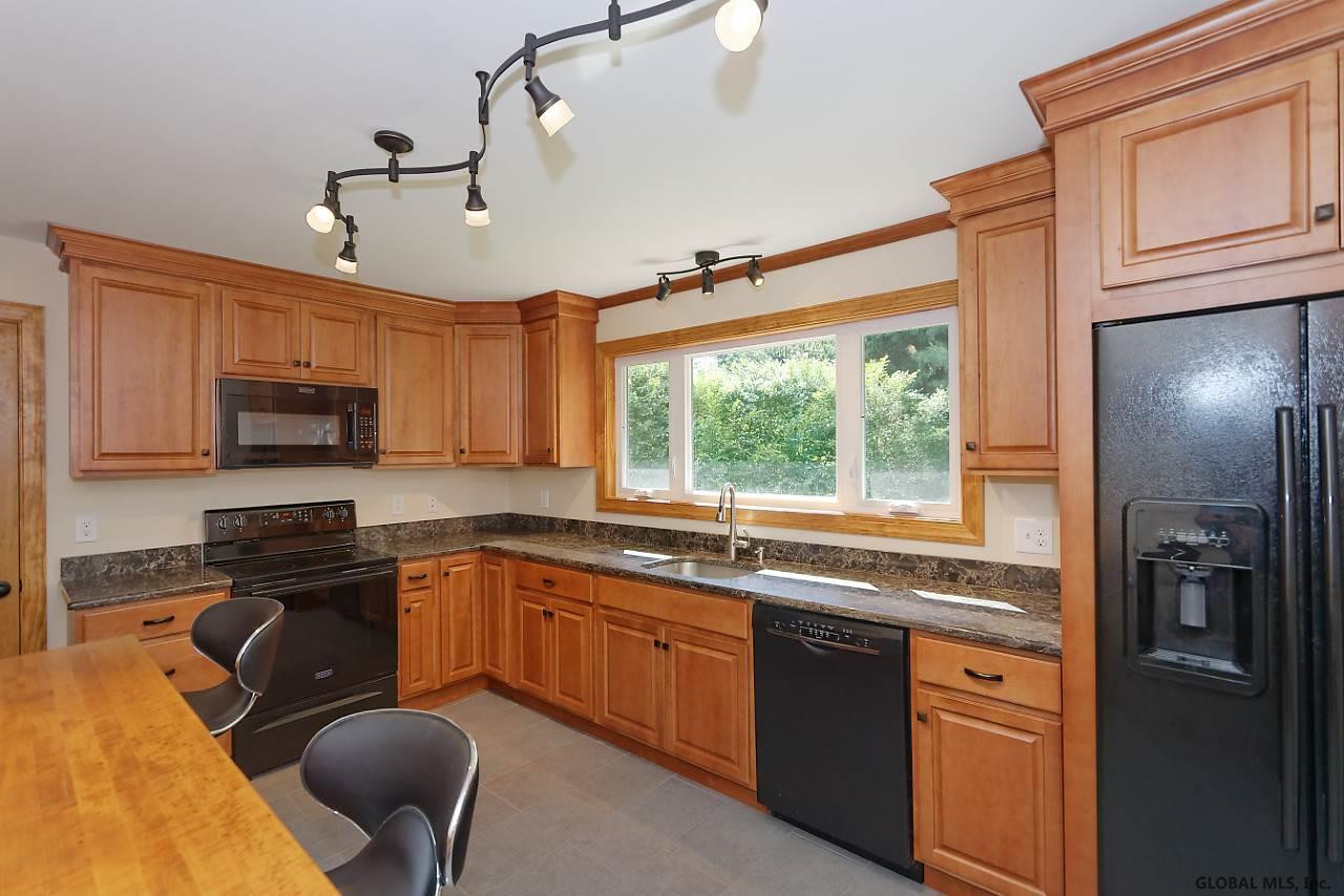 484 Altamont Road New Scotland, NY 12009 - Photo 12 of 57 Photo 13