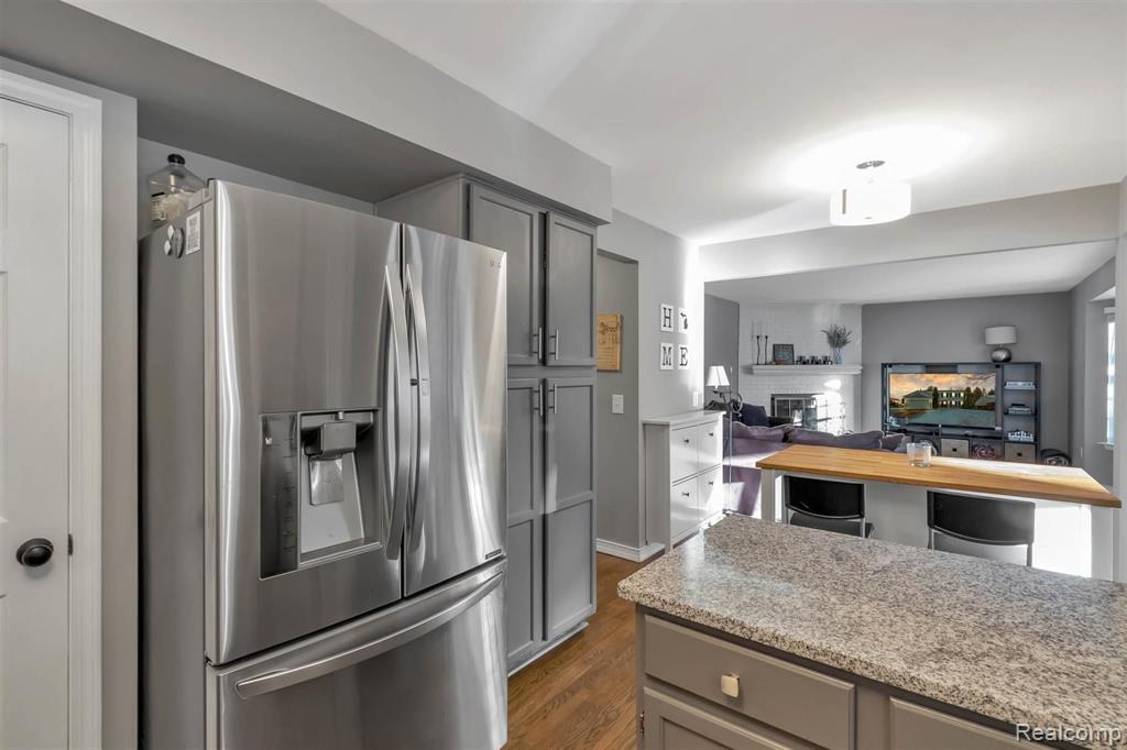 462 Whitney Drive Rochester Hills, MI 48307 - Photo 13 of 49