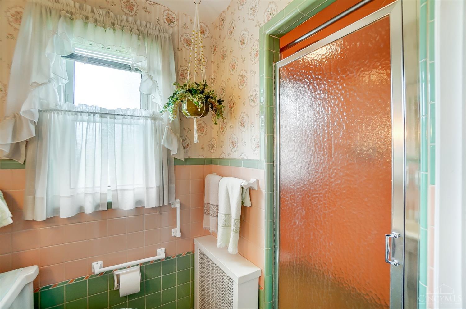 6174 Rapid Run Road Cincinnati, OH 45233 - Photo 14 of 34 Gallery Image 14