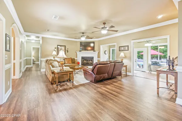 $565,000 | 5924 Old U S Road, Malone, FL 32445