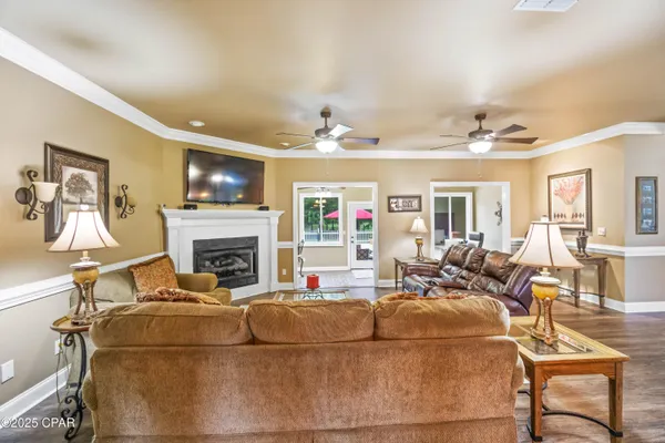 $565,000 | 5924 Old U S Road, Malone, FL 32445