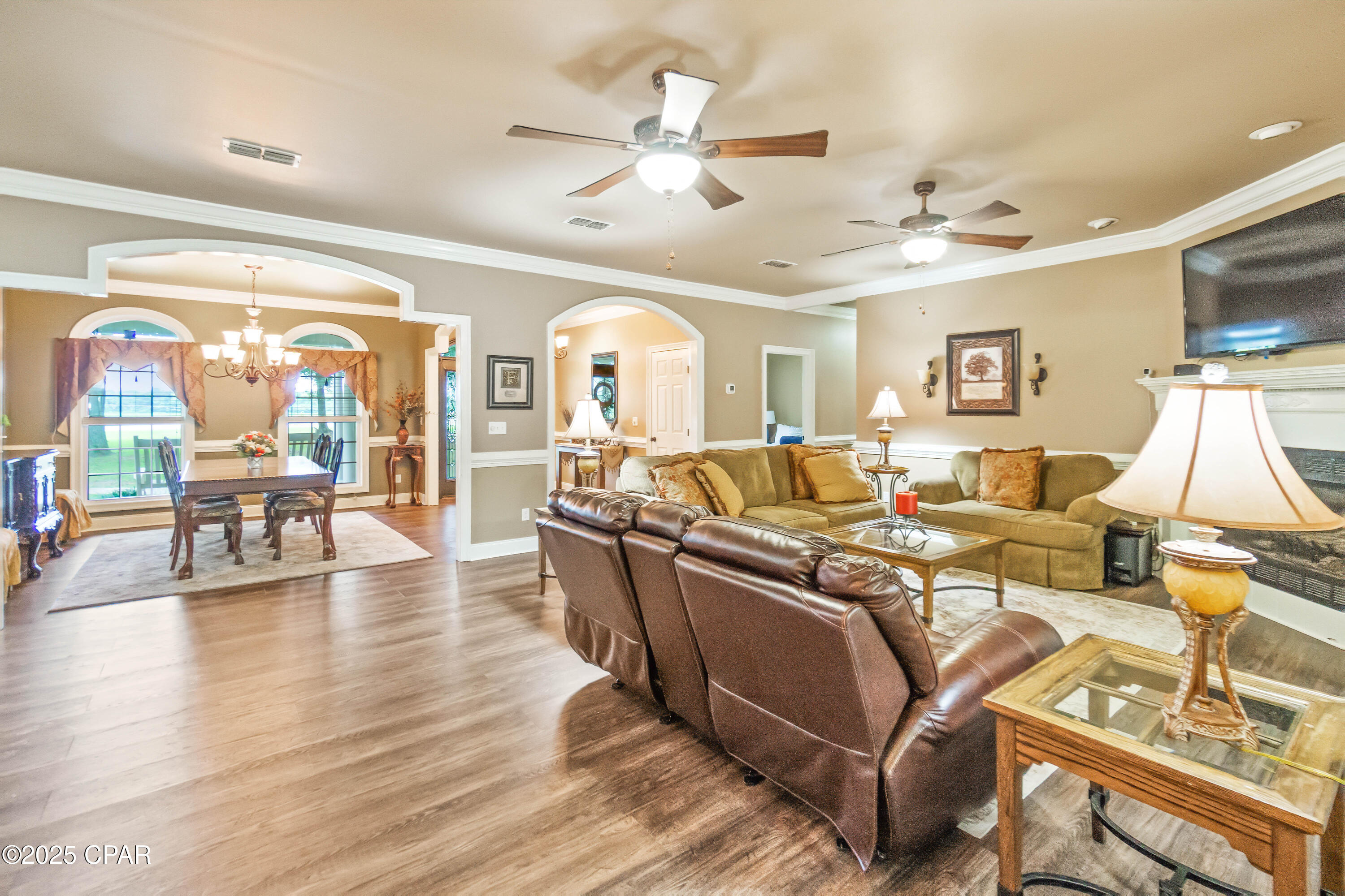 5924 Old U S Road Malone, FL 32445 - Photo 15 of 55