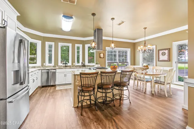 $565,000 | 5924 Old U S Road, Malone, FL 32445