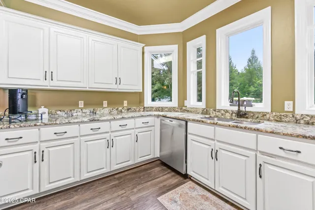 $565,000 | 5924 Old U S Road, Malone, FL 32445