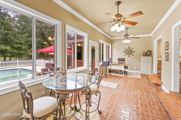 $565,000 | 5924 Old U S Road, Malone, FL 32445