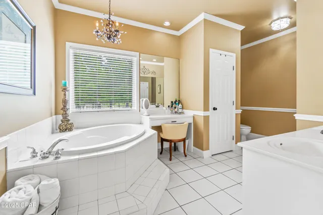 $565,000 | 5924 Old U S Road, Malone, FL 32445