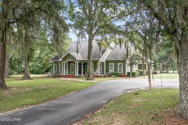 $565,000 | 5924 Old U S Road, Malone, FL 32445