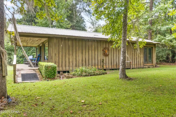 $565,000 | 5924 Old U S Road, Malone, FL 32445