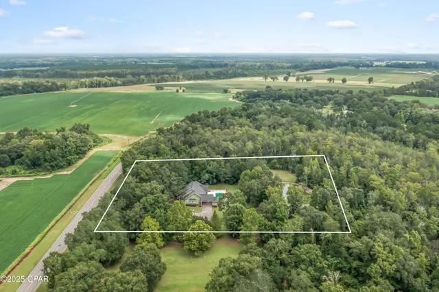 $565,000 | 5924 Old U S Road, Malone, FL 32445