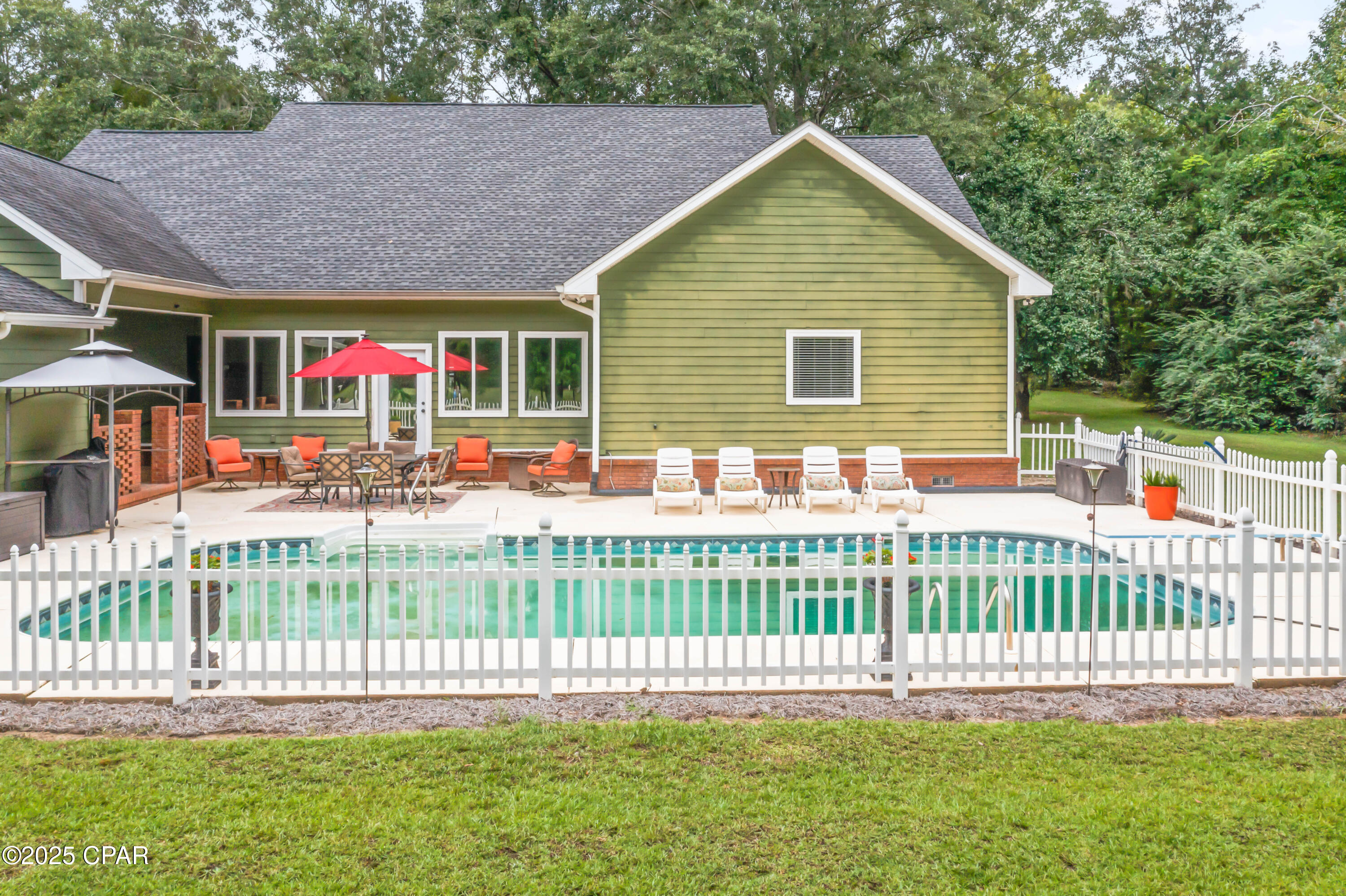 5924 Old U S Road Malone, FL 32445 - Photo 8 of 55