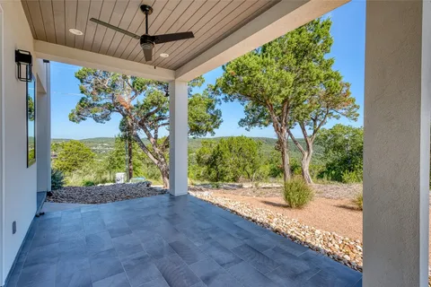 $685,000 | 8621 Nina Lane, Jonestown, TX 78645