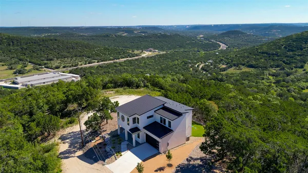 $675,000 | 8621 Nina Lane, Jonestown, TX 78645