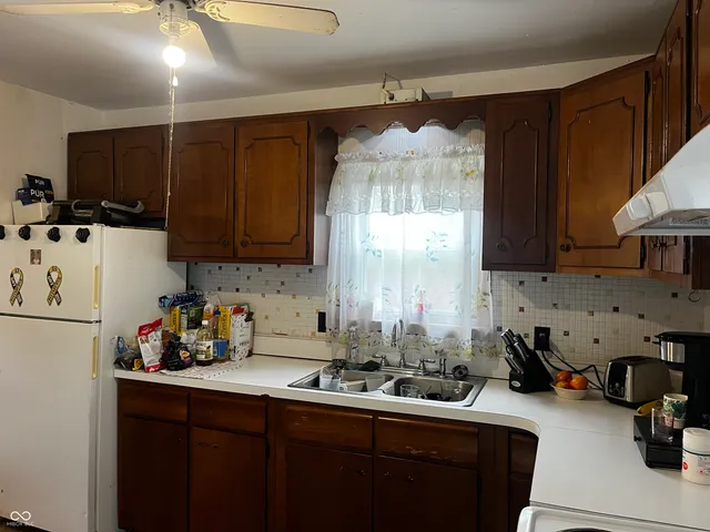 $104,000 | 505 South High Street, Hartford City, IN 47348