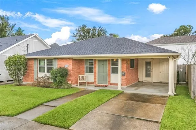 $2,600 | 561 East William David Parkway, Metairie, LA 70005
