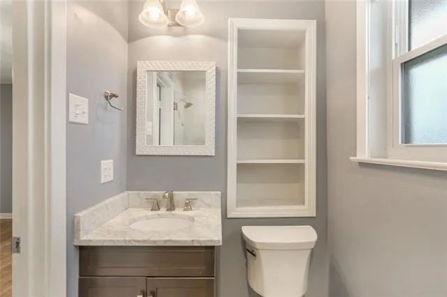 $2,600 | 561 East William David Parkway, Metairie, LA 70005