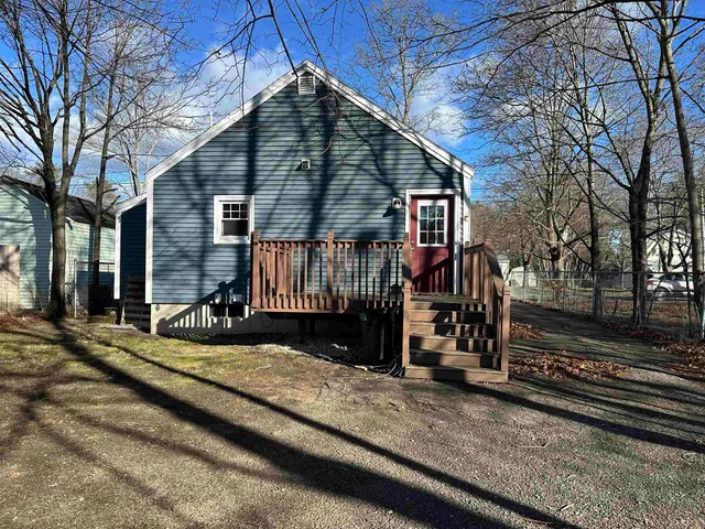 $2,695 | 1 Ellsworth Street, Sanford, ME 04083