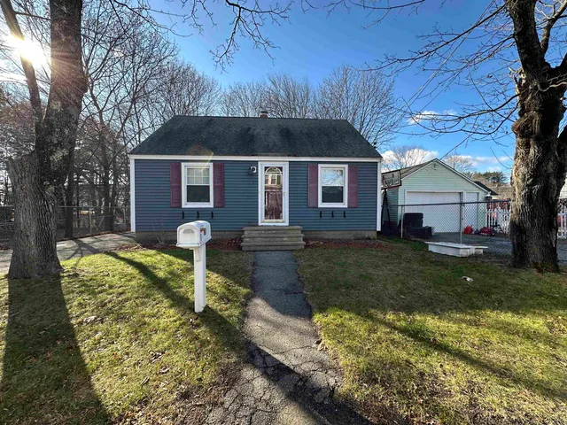 $2,695 | 1 Ellsworth Street, Sanford, ME 04083