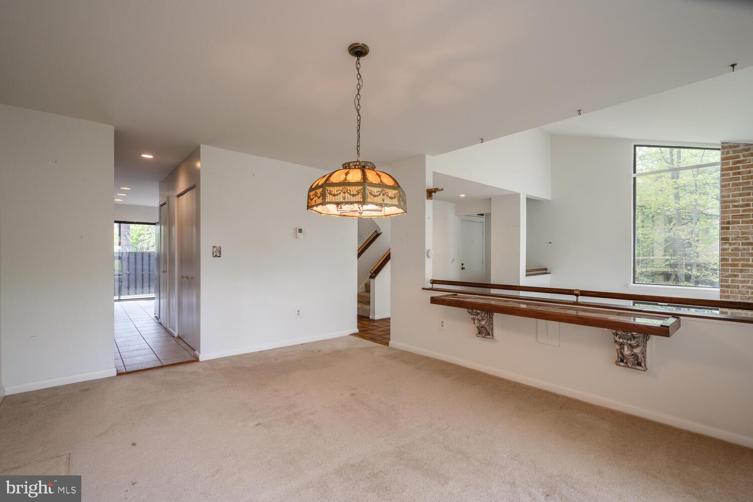 2029 Lakebreeze Way Reston, VA 20191 - Photo 6 of 32 Separate dining room