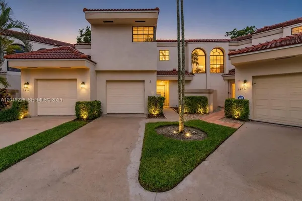 $400,000 | 3454 Laurel Oaks Lane, Hollywood, FL 33021