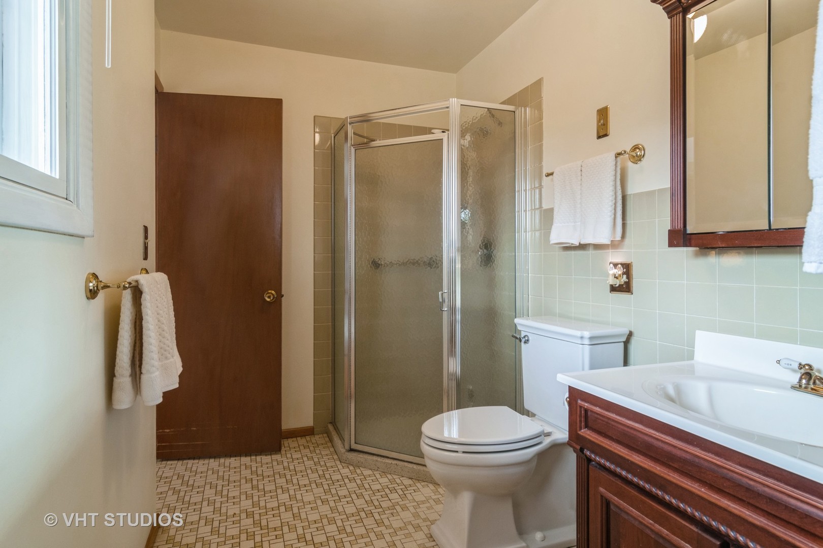 1729 East Aztec Lane Mount Prospect, IL 60056 - Photo 12 of 21 Gallery Image 12