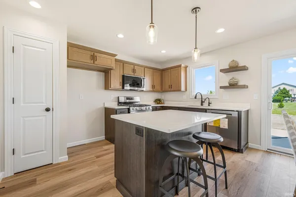 $399,900 | 10923 Oaklynn Reserve Boulevard, Fort Wayne, IN 46835