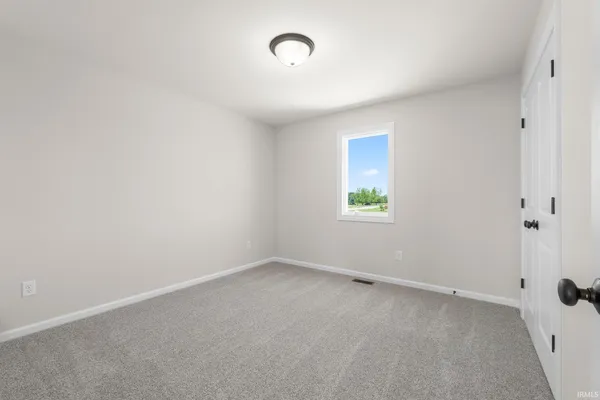 $399,900 | 10923 Oaklynn Reserve Boulevard, Fort Wayne, IN 46835