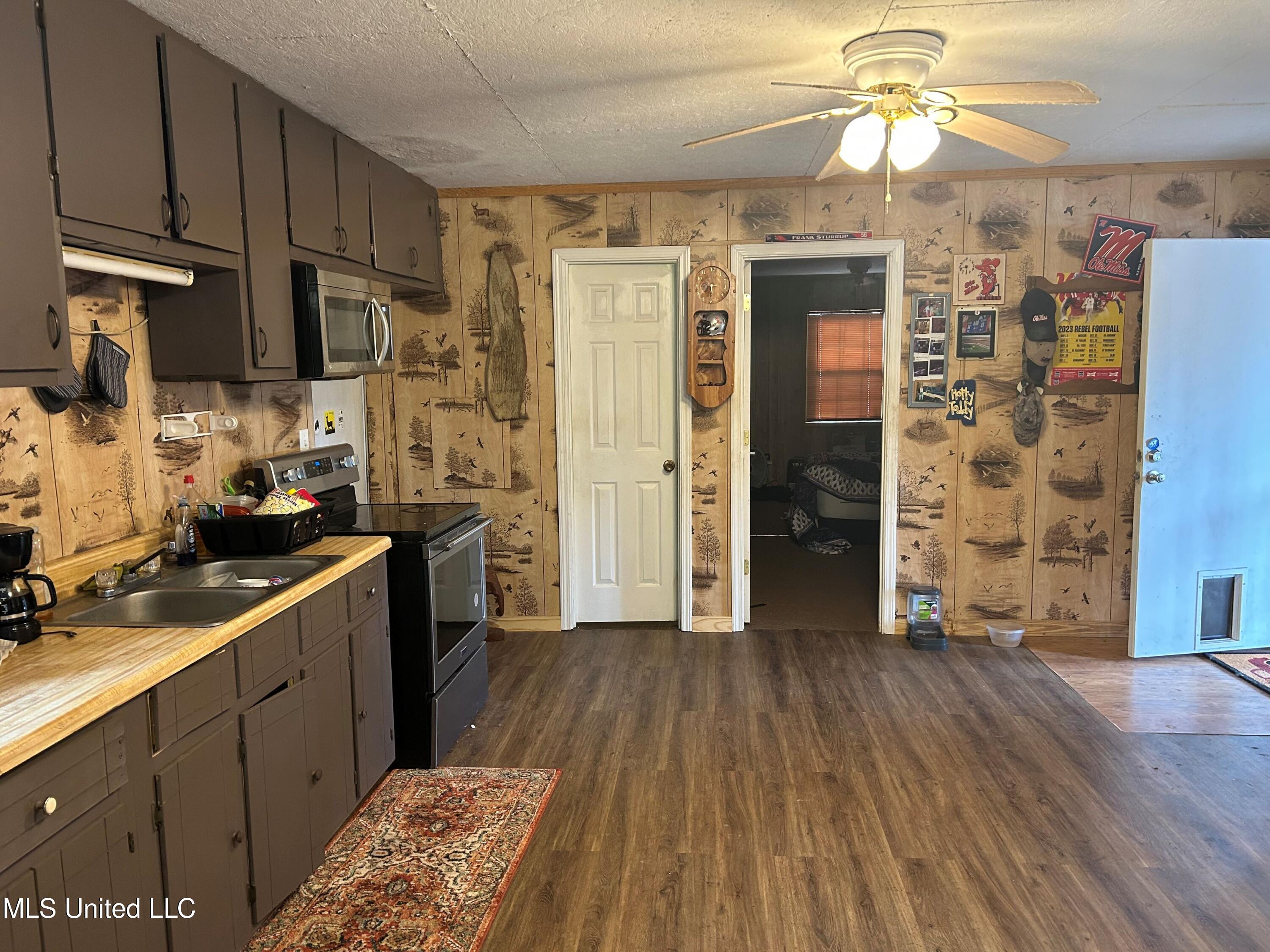 454 Burnham Road Forest, MS 39074 - Photo 2 of 14 380+- Scott County 1