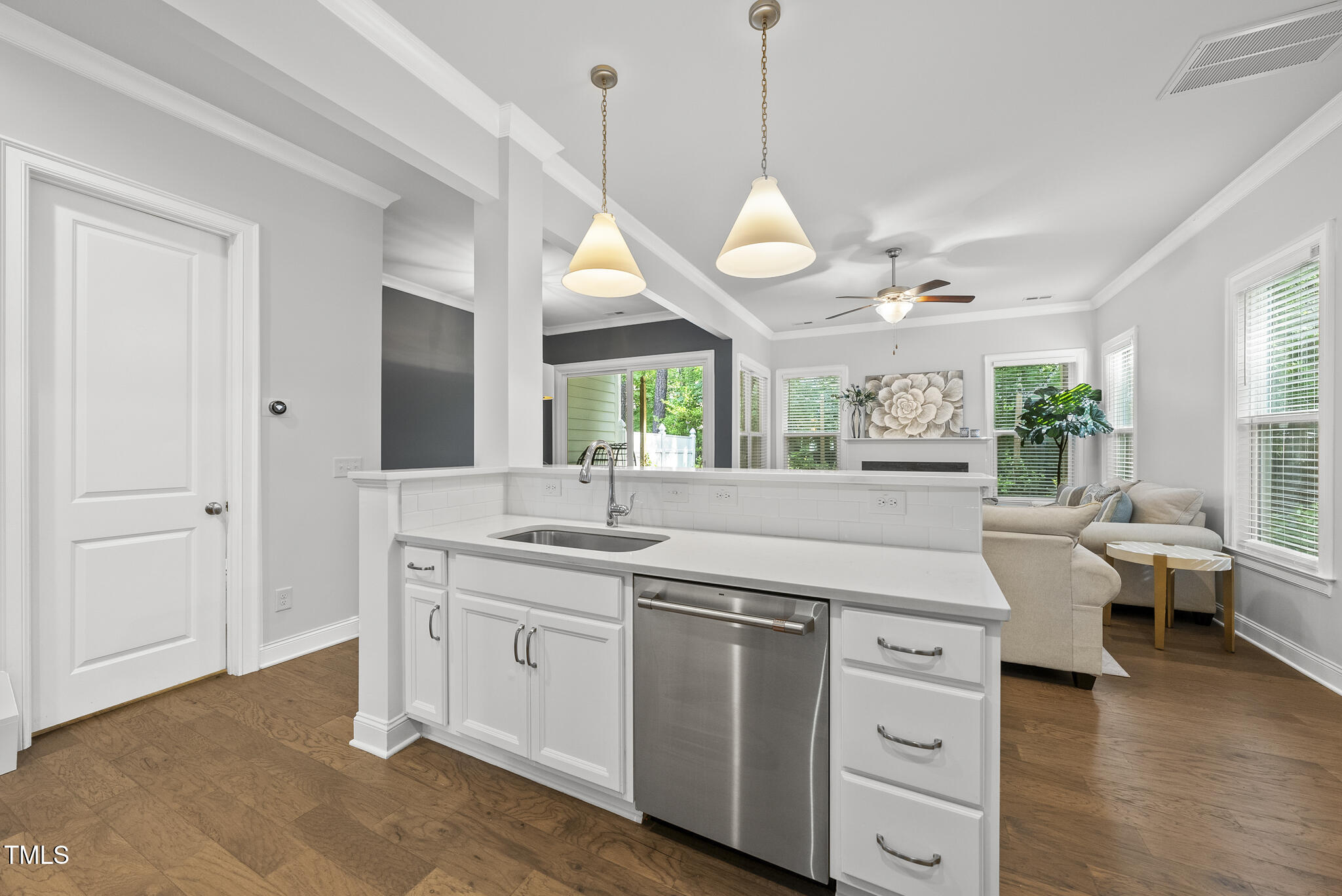 359 Ashton Ridge Lane Cary, NC 27513 - Photo 8 of 28 DSC00358