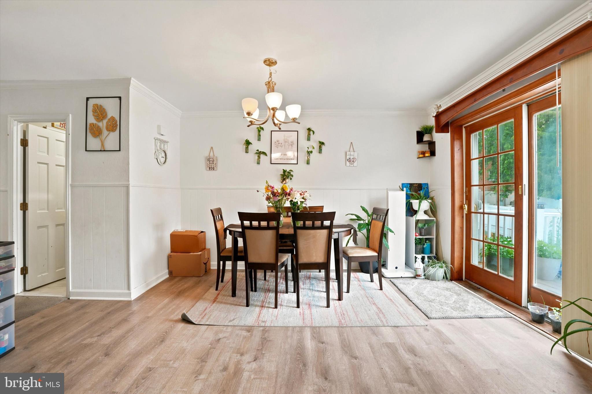 3435 Vinton Road Philadelphia, PA 19154 - Photo 6 of 25 a view of a dining room with furniture window and wooden floor