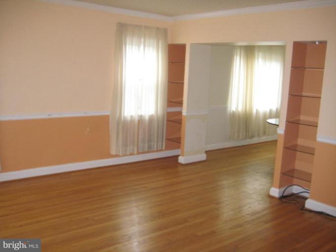 5725 Pimlico Road Baltimore, MD 21209 - Photo 18 of 22 Living Room #2