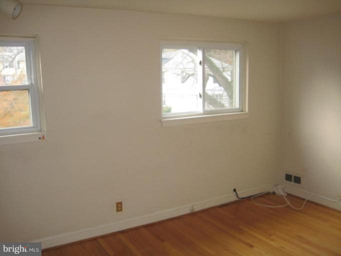 5725 Pimlico Road Baltimore, MD 21209 - Photo 20 of 22 Master Bedroom