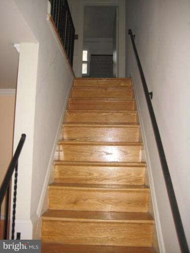 5725 Pimlico Road Baltimore, MD 21209 - Photo 22 of 22 Staircase