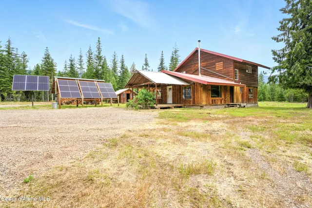 $597,000 | 475 Old Range Road, Clark Fork, ID 83811