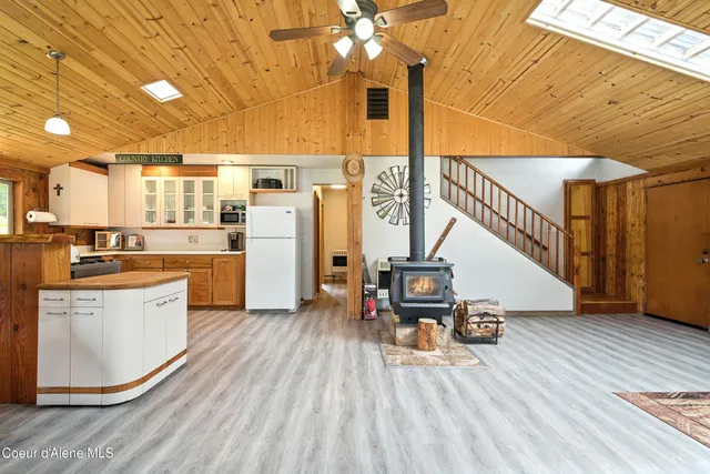 $597,000 | 475 Old Range Road, Clark Fork, ID 83811