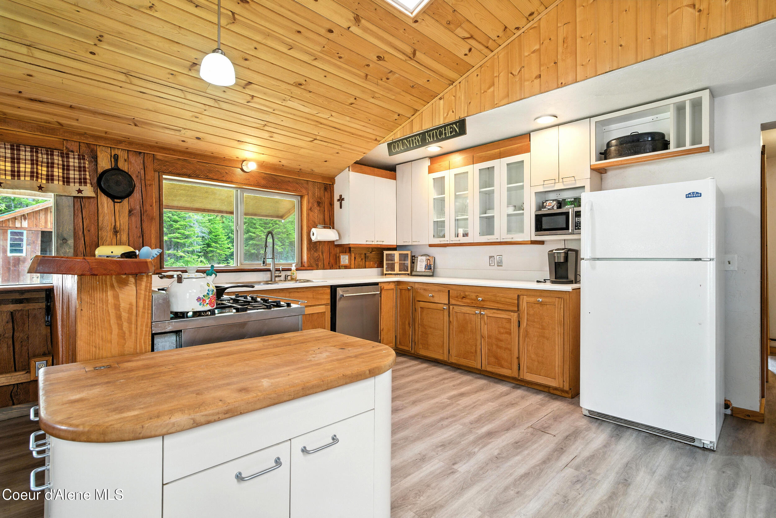 475 Old Range Road Clark Fork, ID 83811 - Photo 9 of 59 9_photo_017