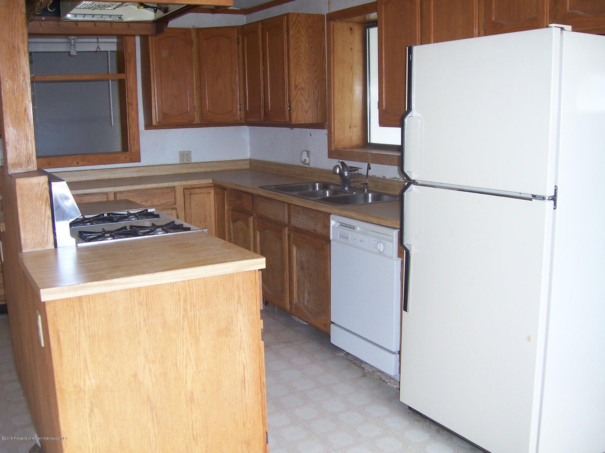 395 33 1/2 Road Grand Junction, CO 81501 - Photo 5 of 15 Kitchen 2