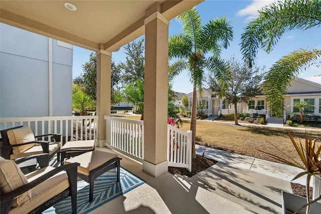 $423,500 | 707 Winterside Drive, Apollo Beach, FL 33572